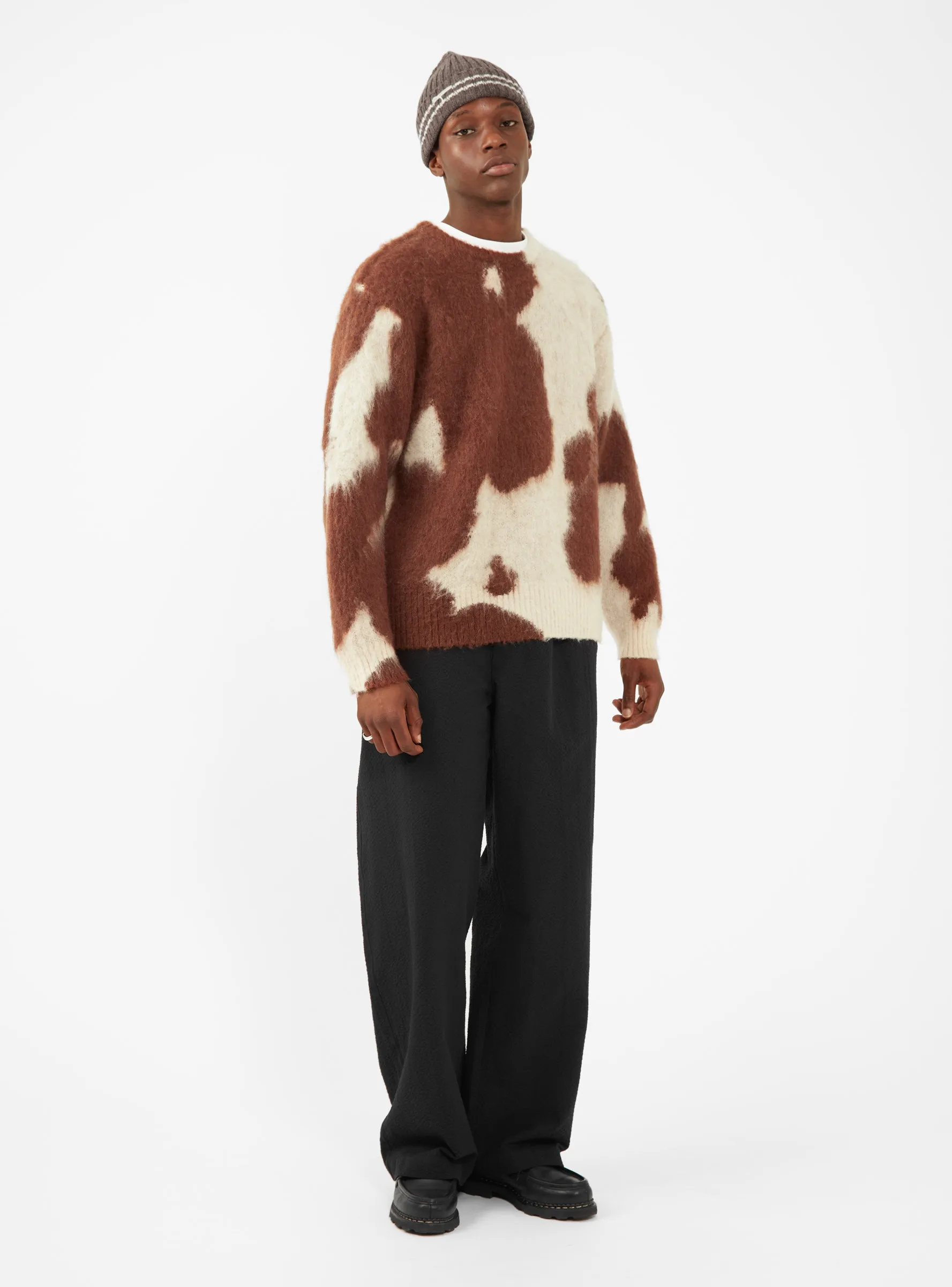 Sure! Heres an optimized title for the e-commerce product:

Cozy Horse Coat Sweater in Bone and Brown - Stylish Equine Knitwear for Warmth and Comfort

This title includes descriptive modifiers and maintains clarity for potential buyers.