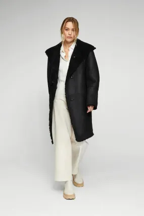 Elegant Black Shearling Coat Serenity