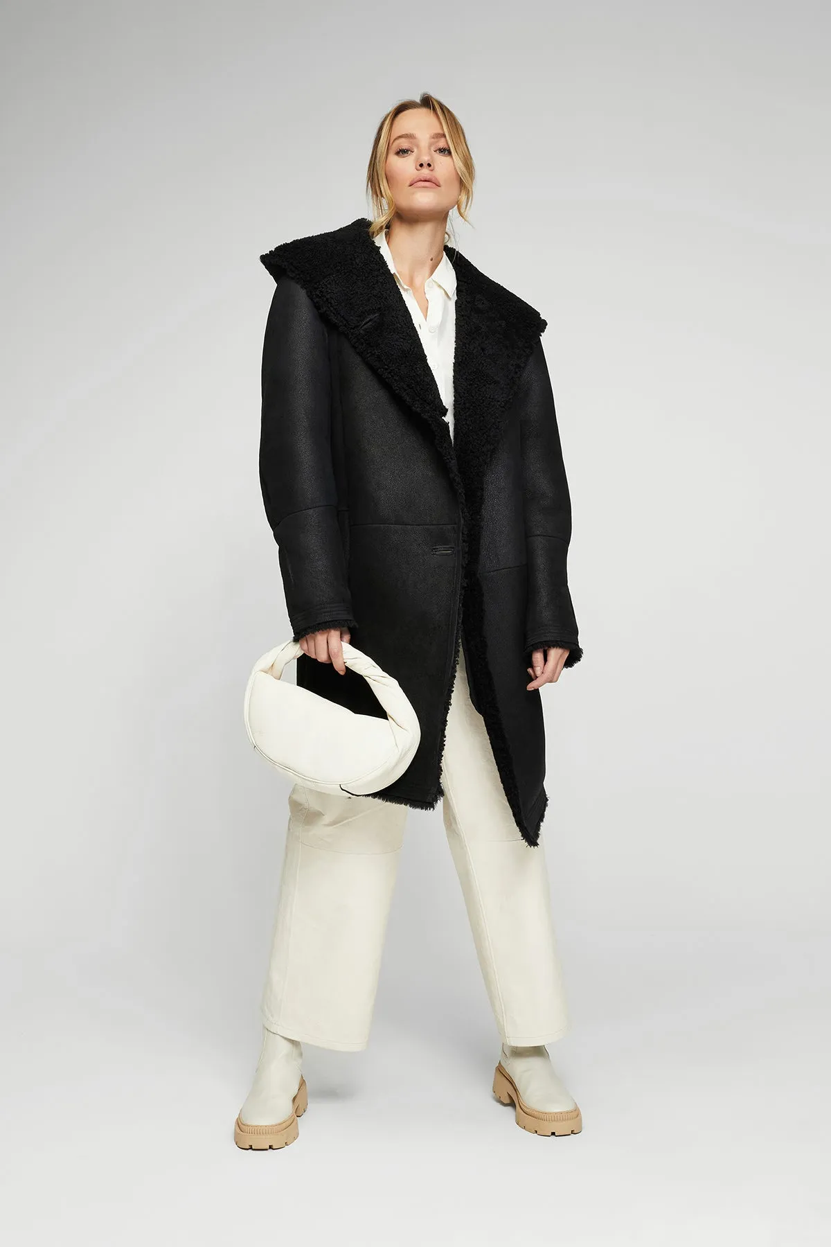 Elegant Black Shearling Coat Serenity