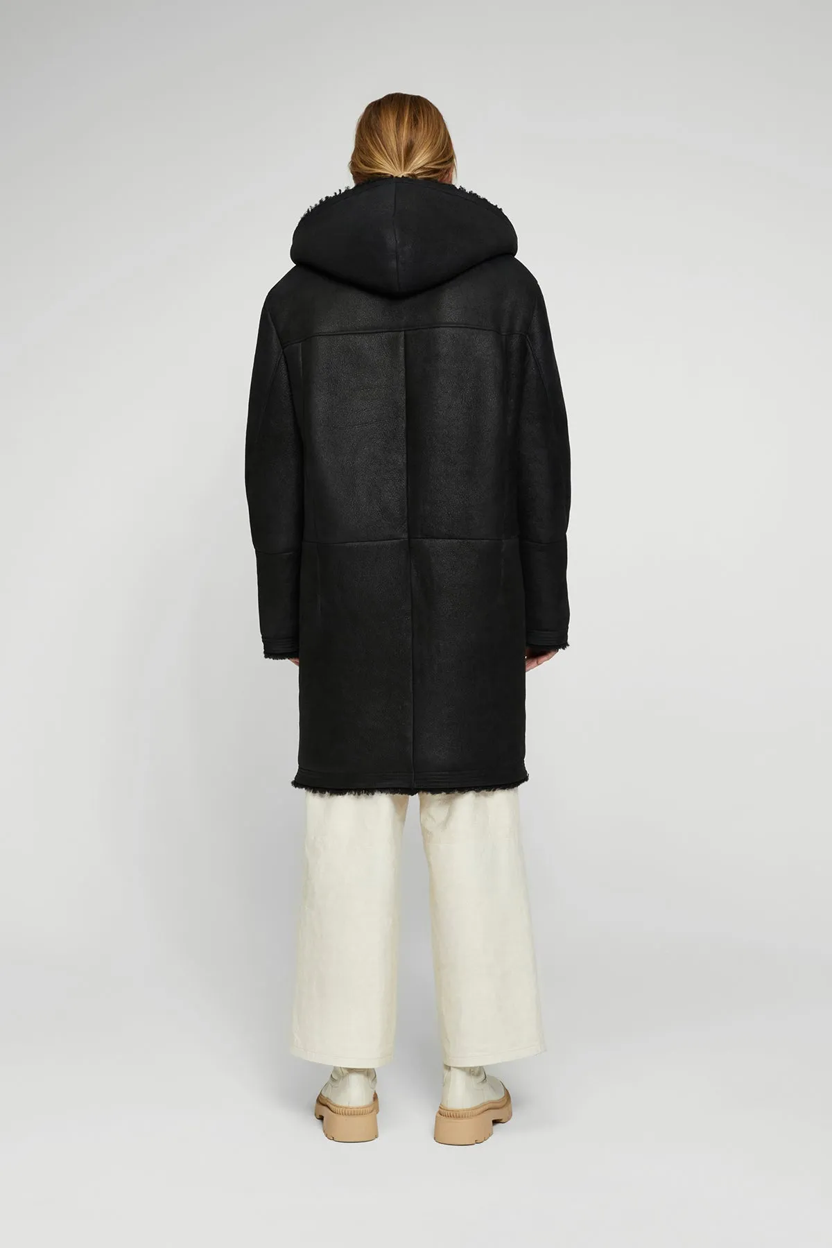 Elegant Black Shearling Coat Serenity