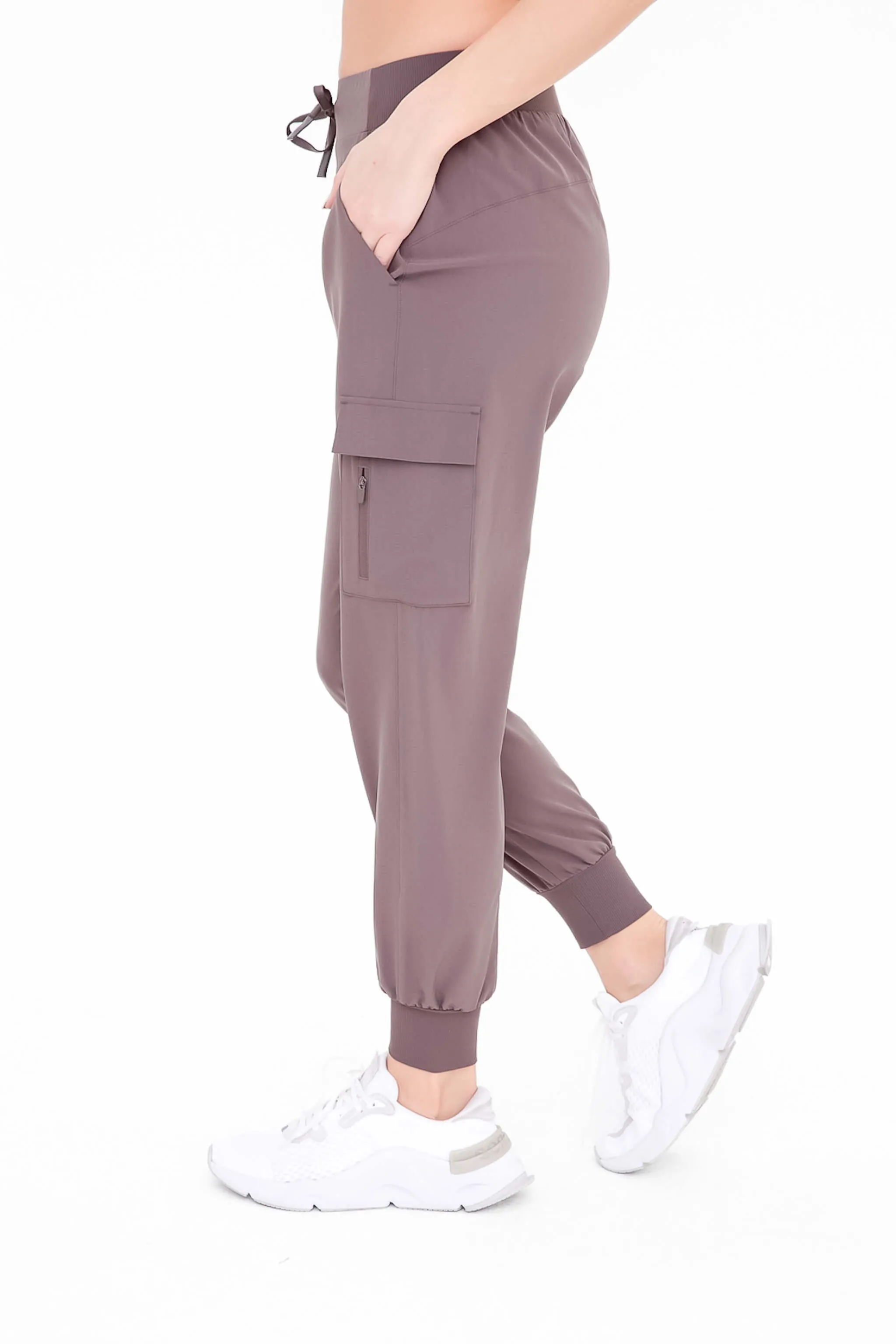 Sporty Vibes Capri Joggers