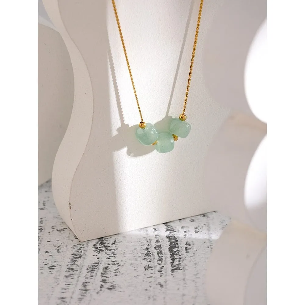 Stylish 18 K Stainless Steel Green Aventurine Pendant Necklace