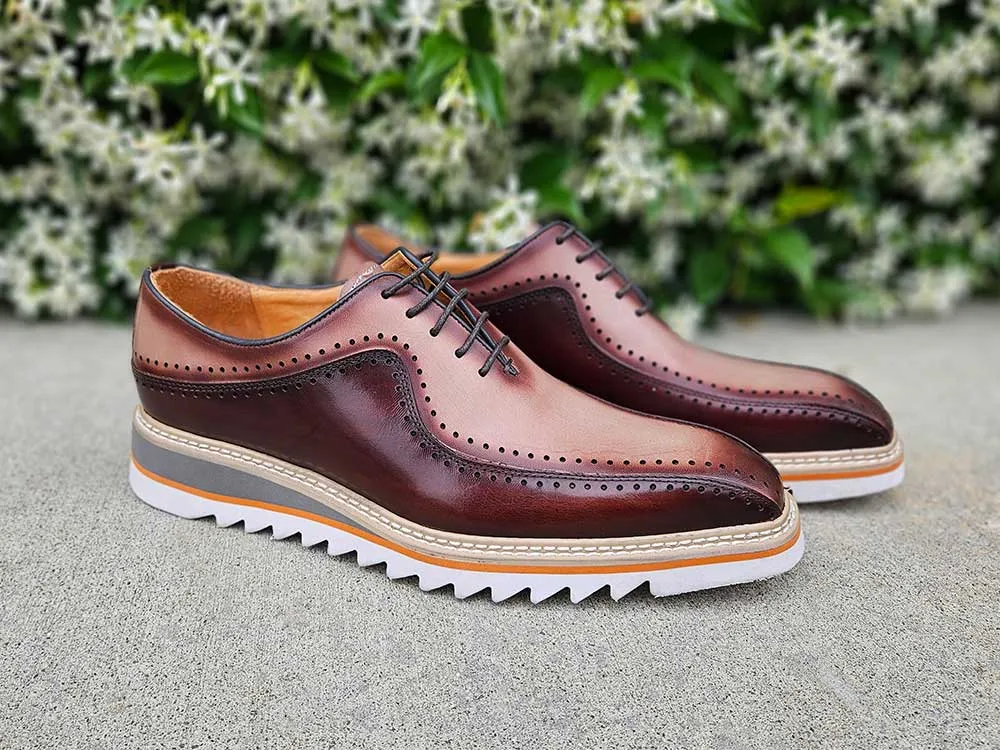 Stylish Two-Tone Brogue Oxford