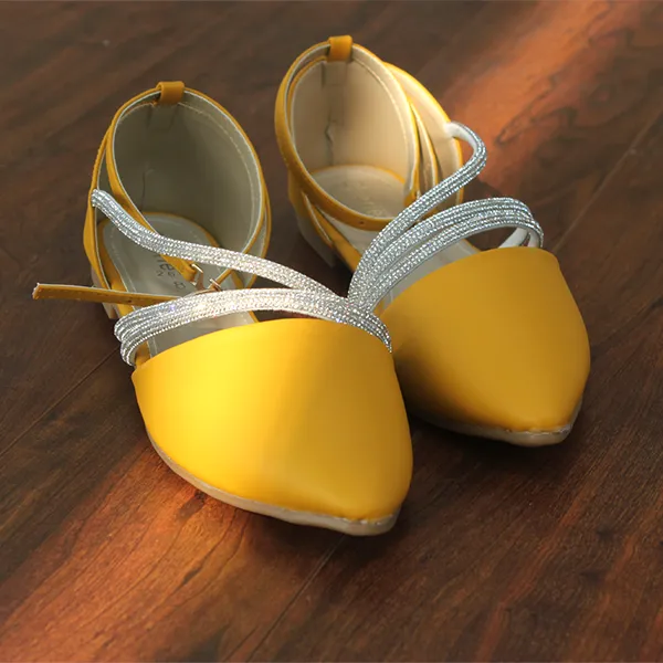 Yellow Stylish Pumps for women